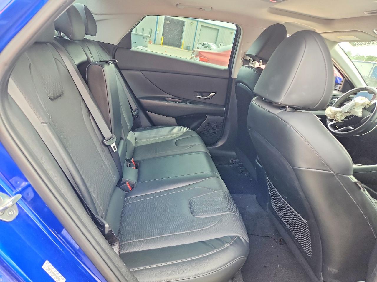 Hyundai ELANTRA Limited