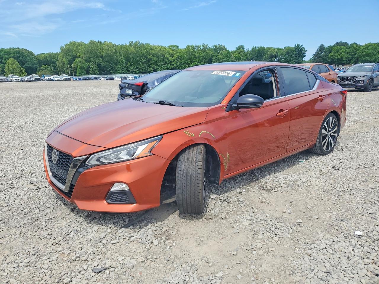 Salvage Nissan Altima Image
