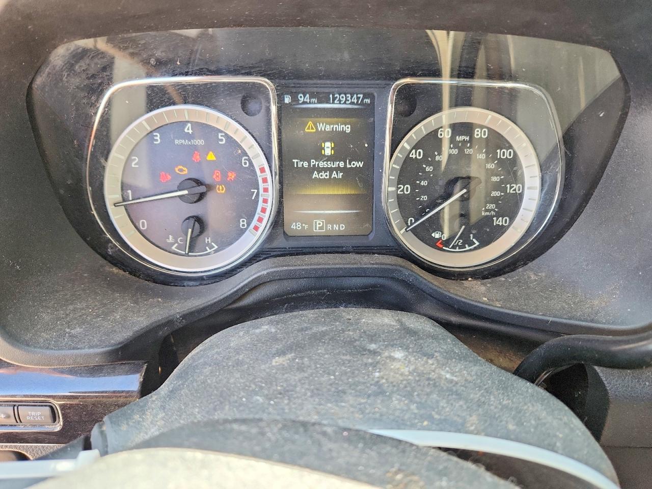 Nissan Titan Sv