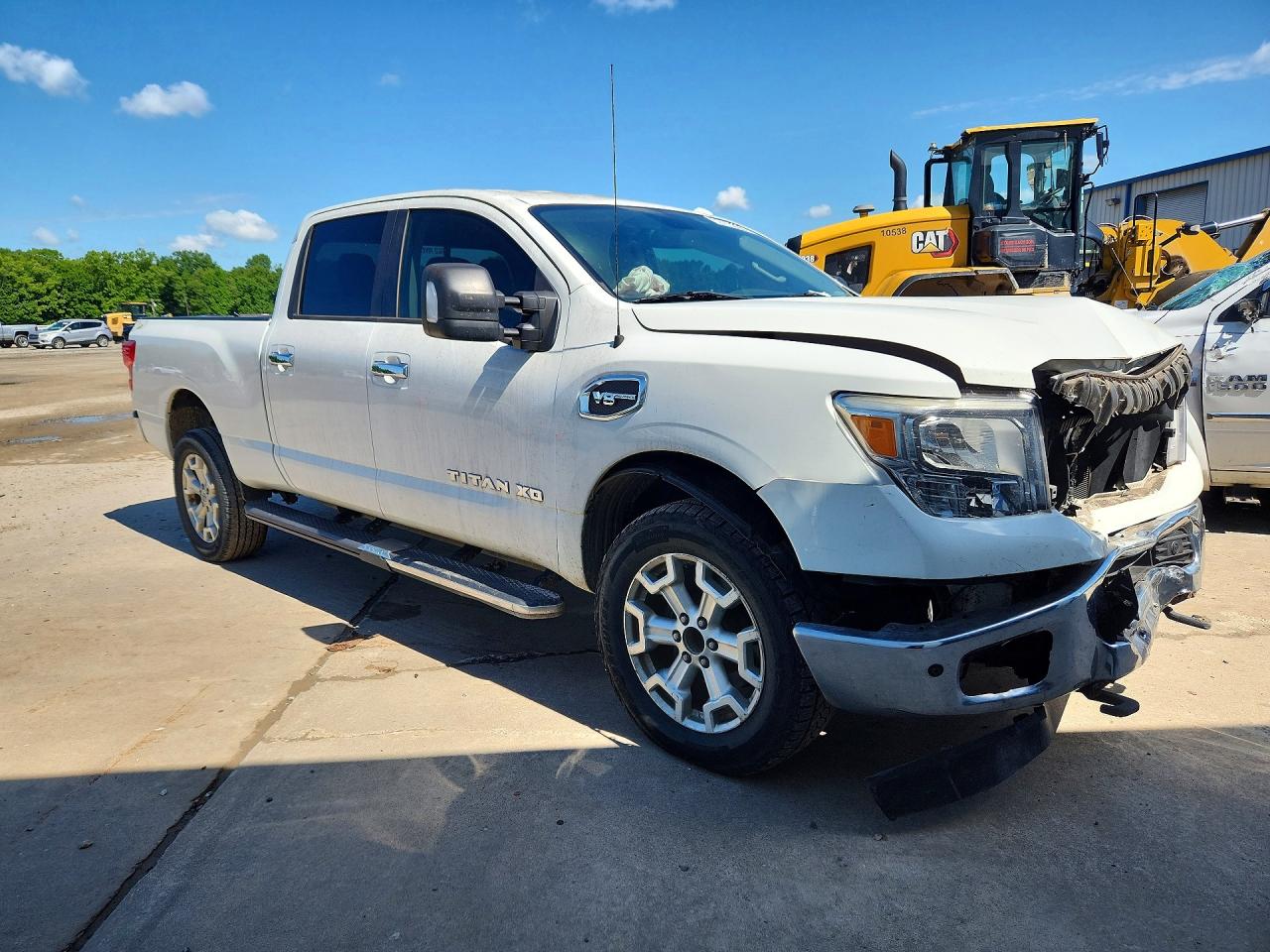 Nissan Titan Sv
