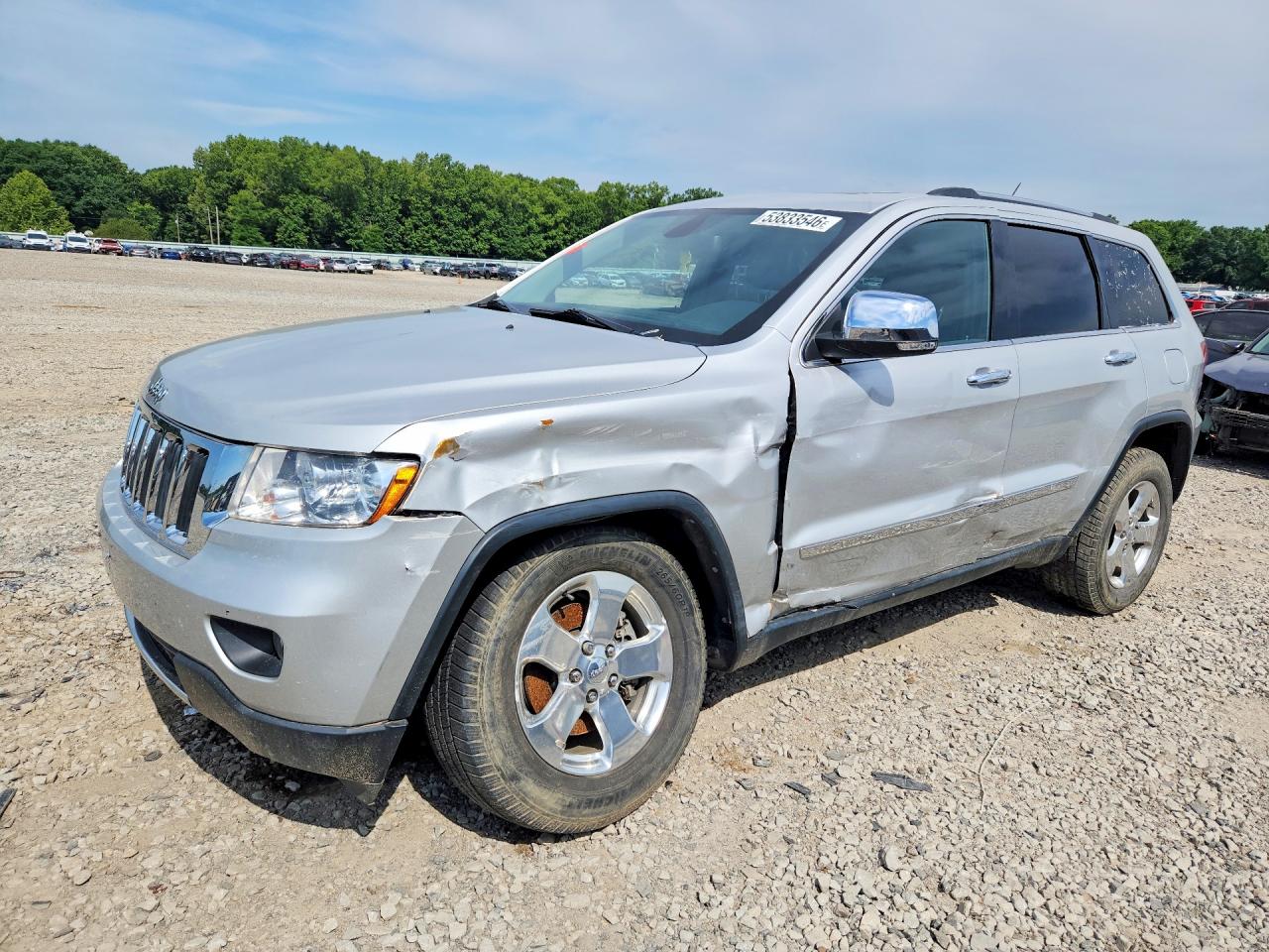 Salvage Jeep Cherokee Image