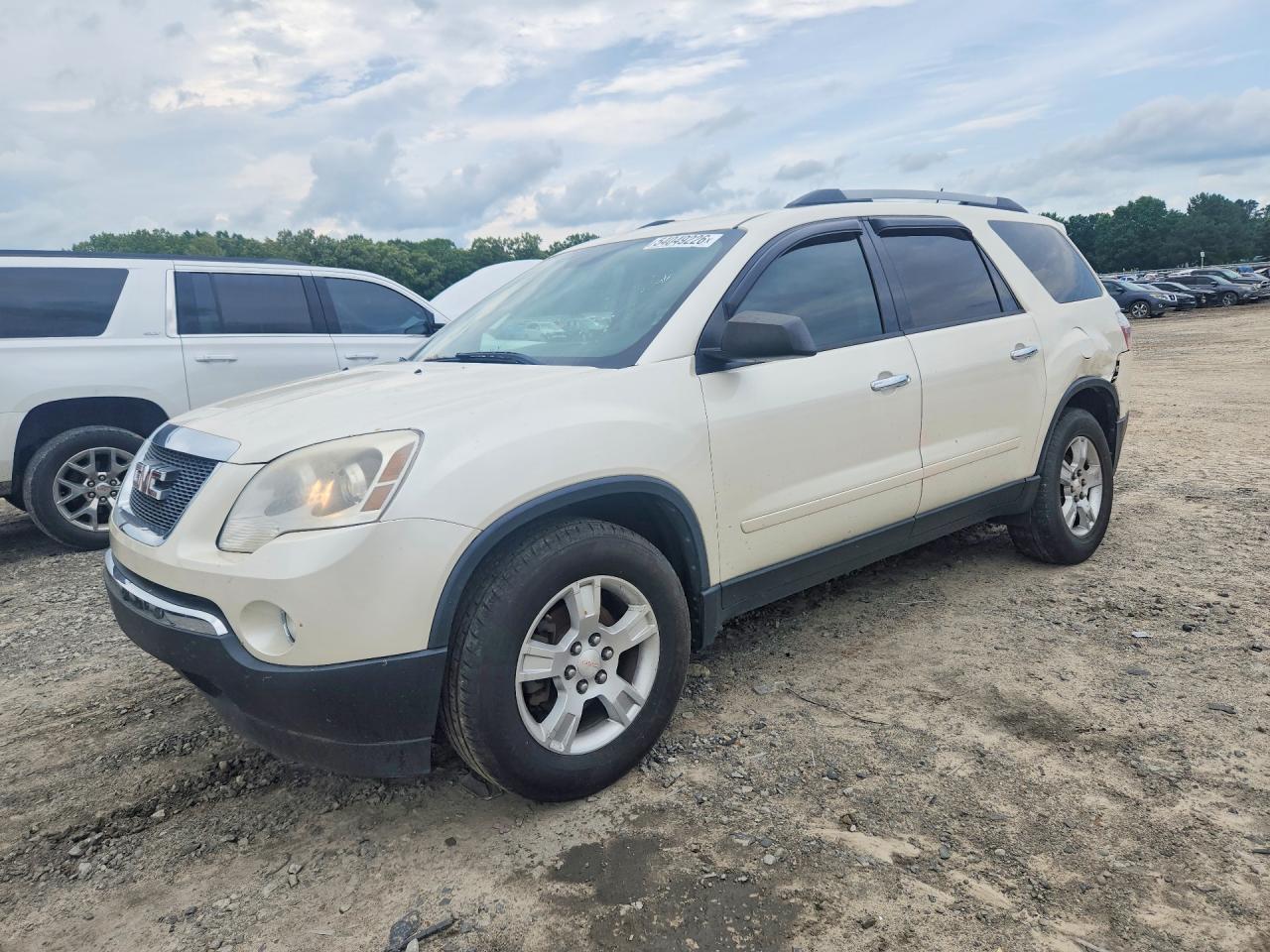 Salvage GMC Acadia Image