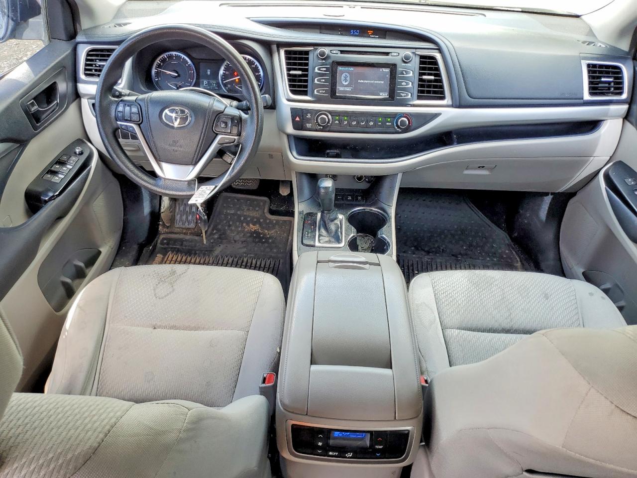 Toyota Highlander Le