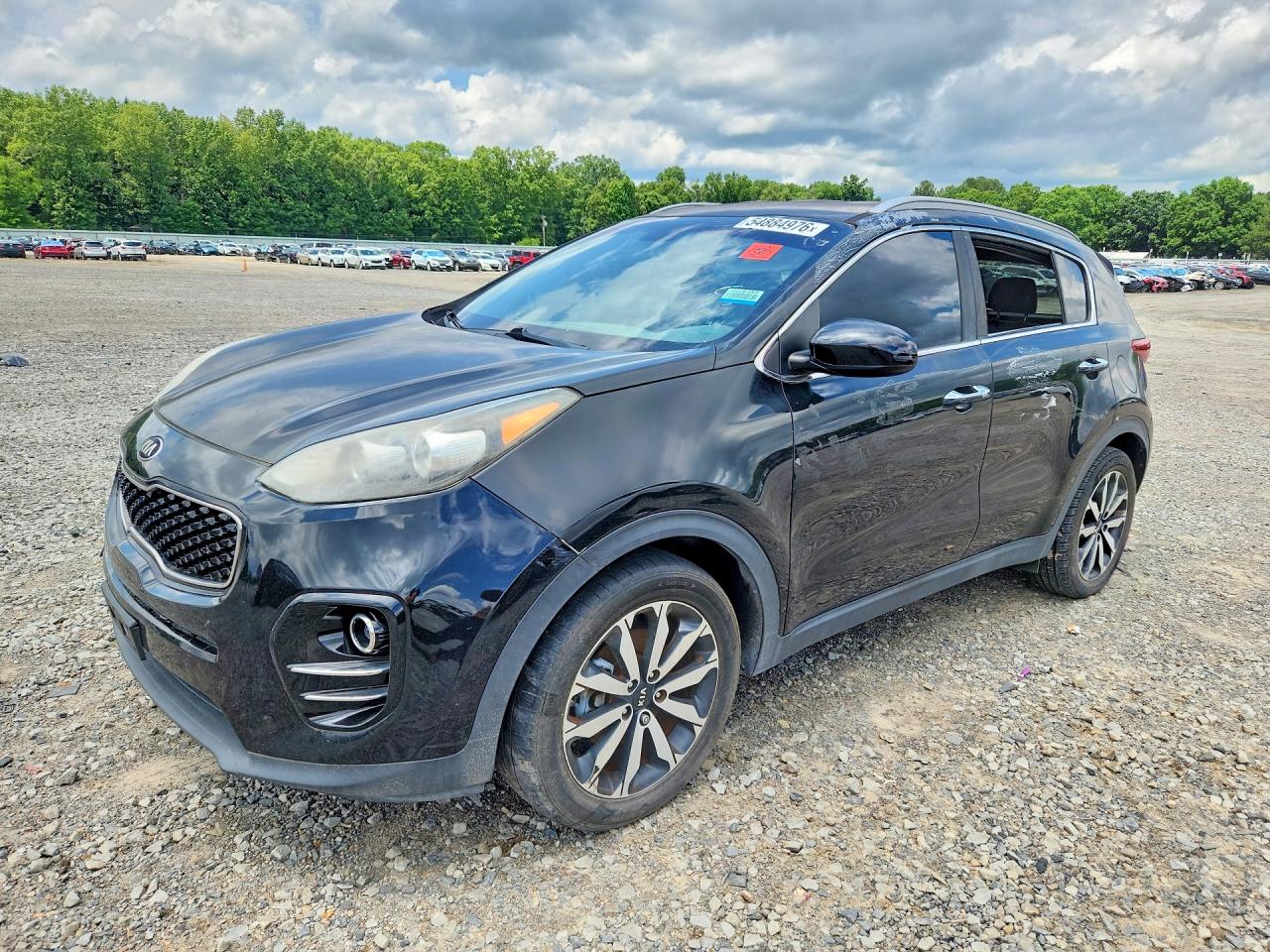 Salvage Kia Sportage Image