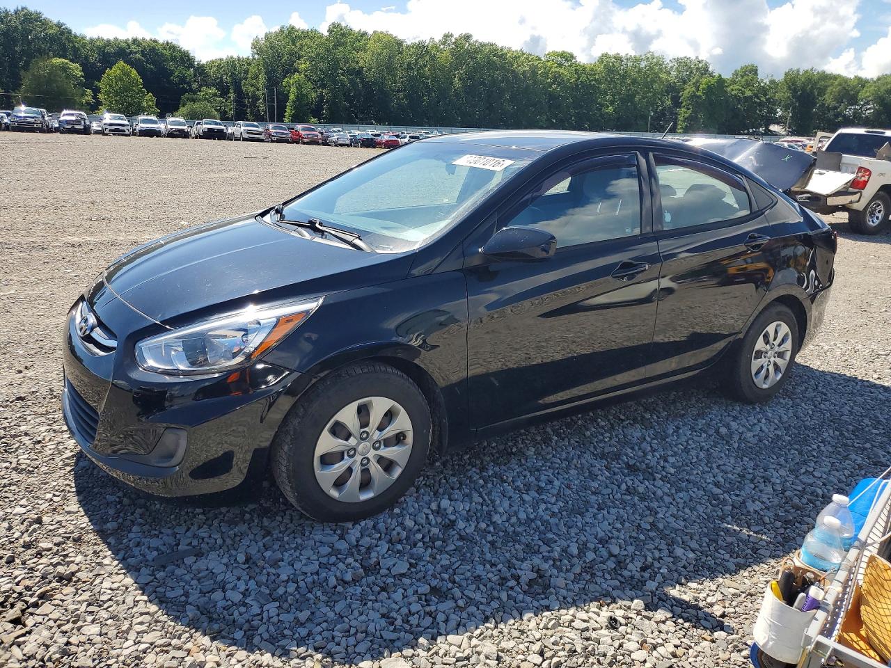 Salvage Hyundai ACCENT Image