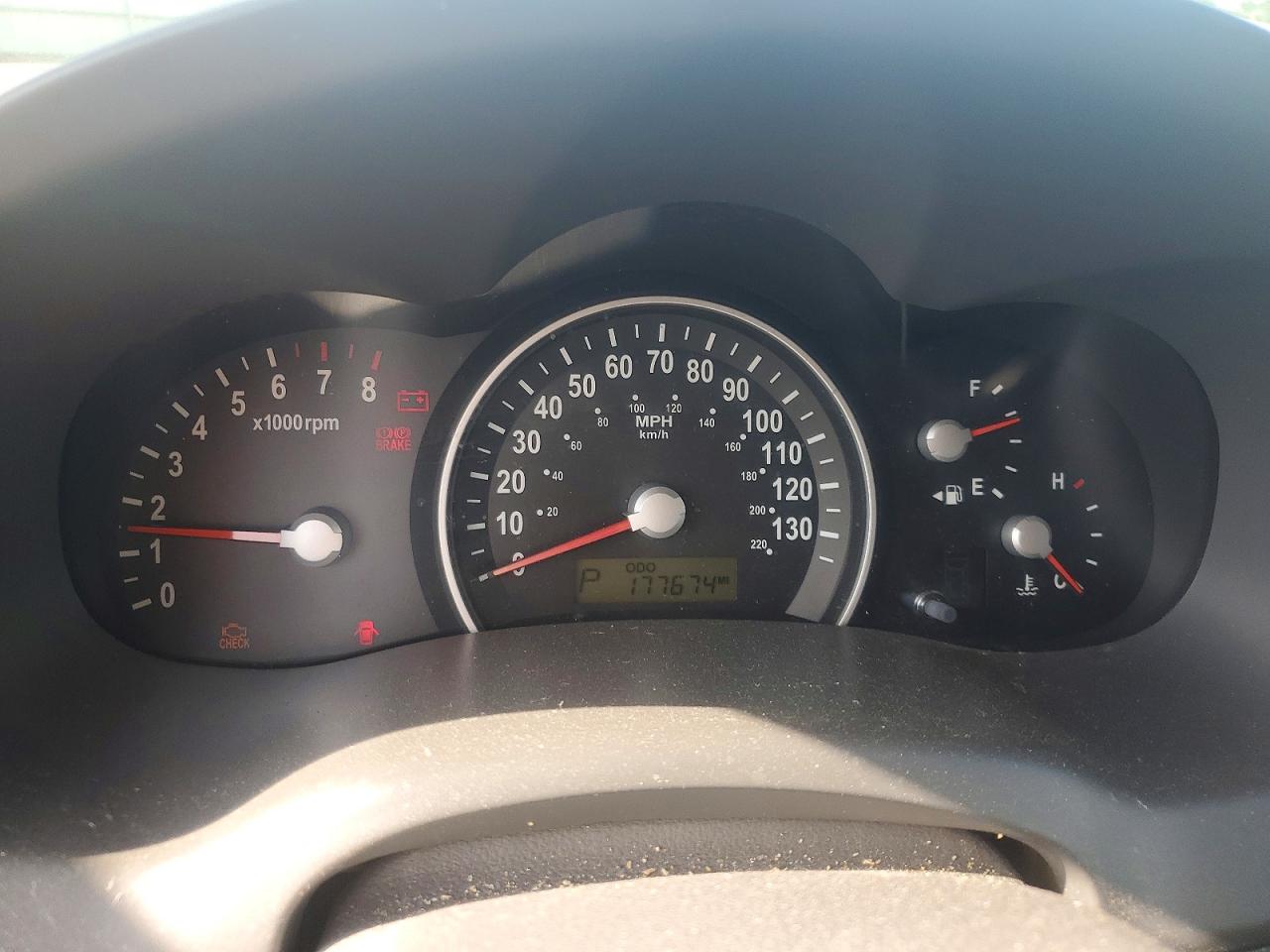 Kia Sedona Lx