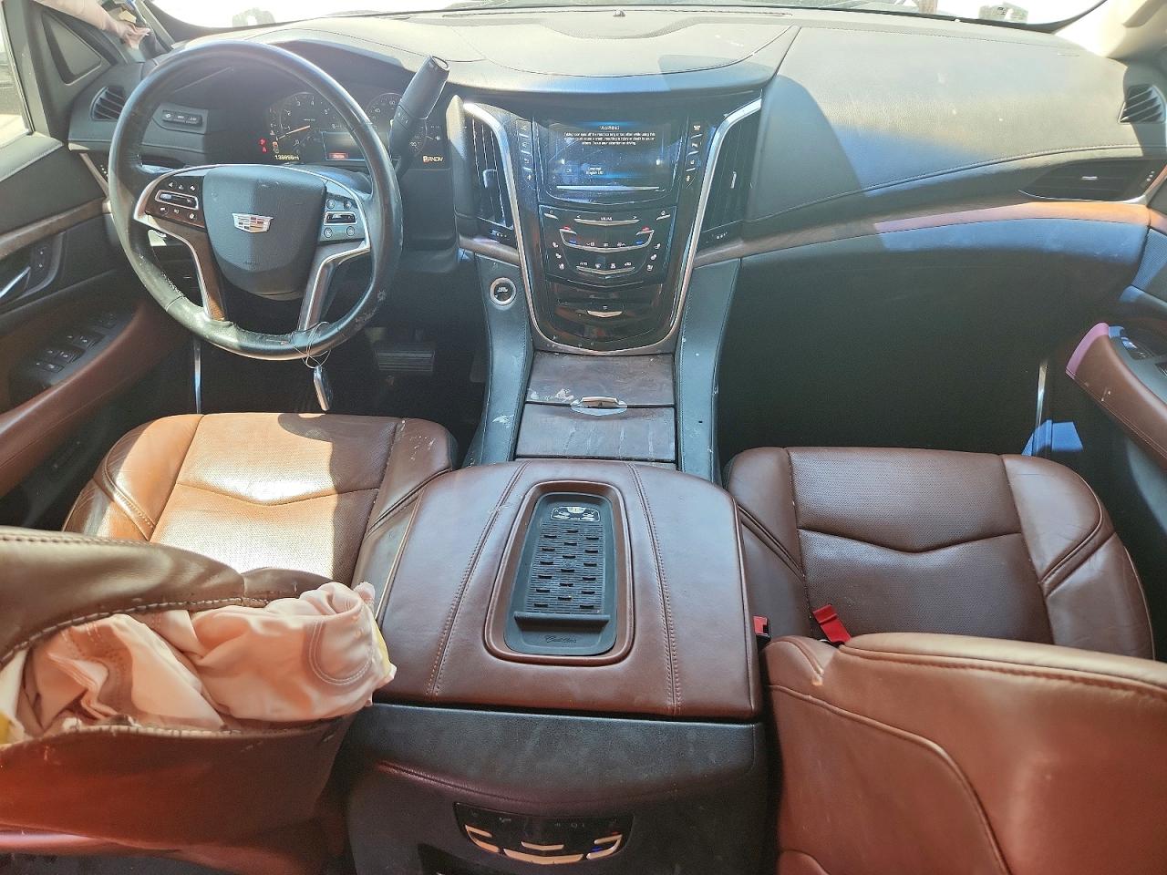 Cadillac Escalade Esv Premium
