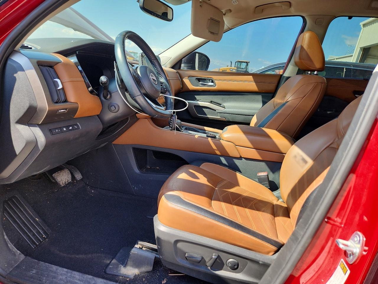 Nissan Pathfinder Platinum