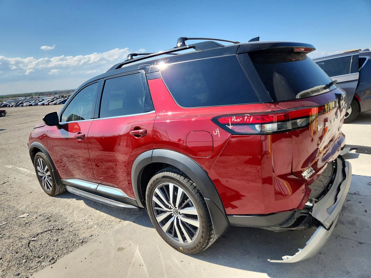 Nissan Pathfinder Platinum