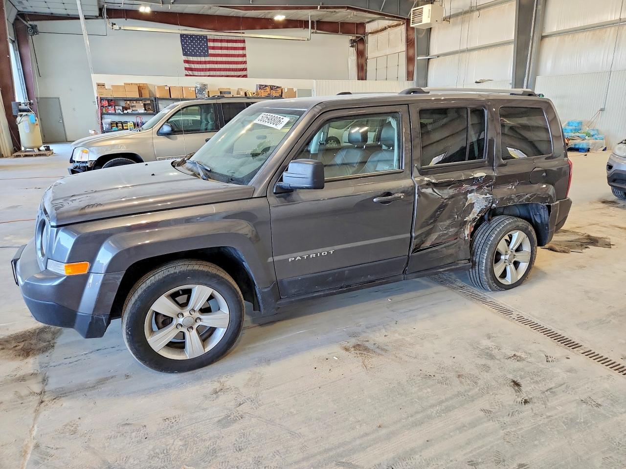 Salvage Jeep Patriot Image