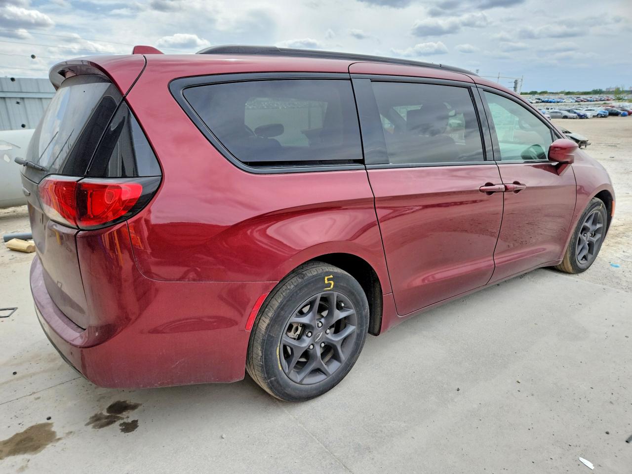 Chrysler Pacifica Touring L Plus