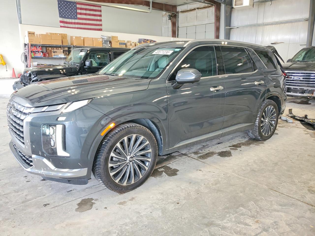 Salvage Hyundai PALISADE Image