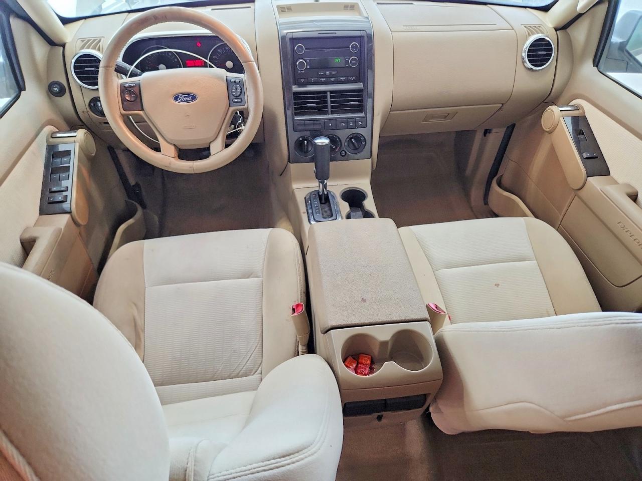 Ford Explorer Xlt