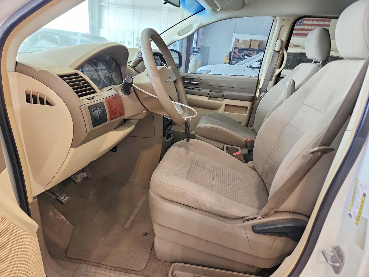 Chrysler Minivan Lx