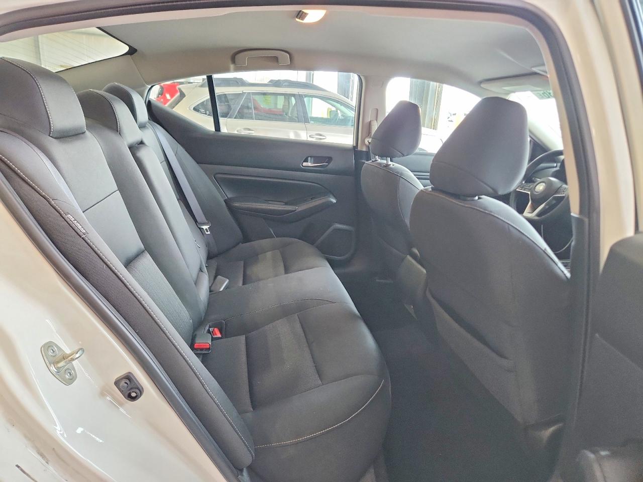 Nissan Altima S