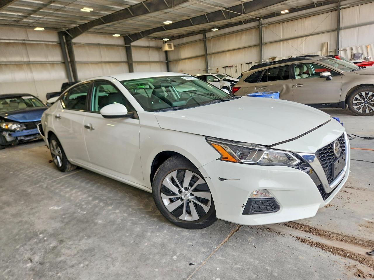Nissan Altima S