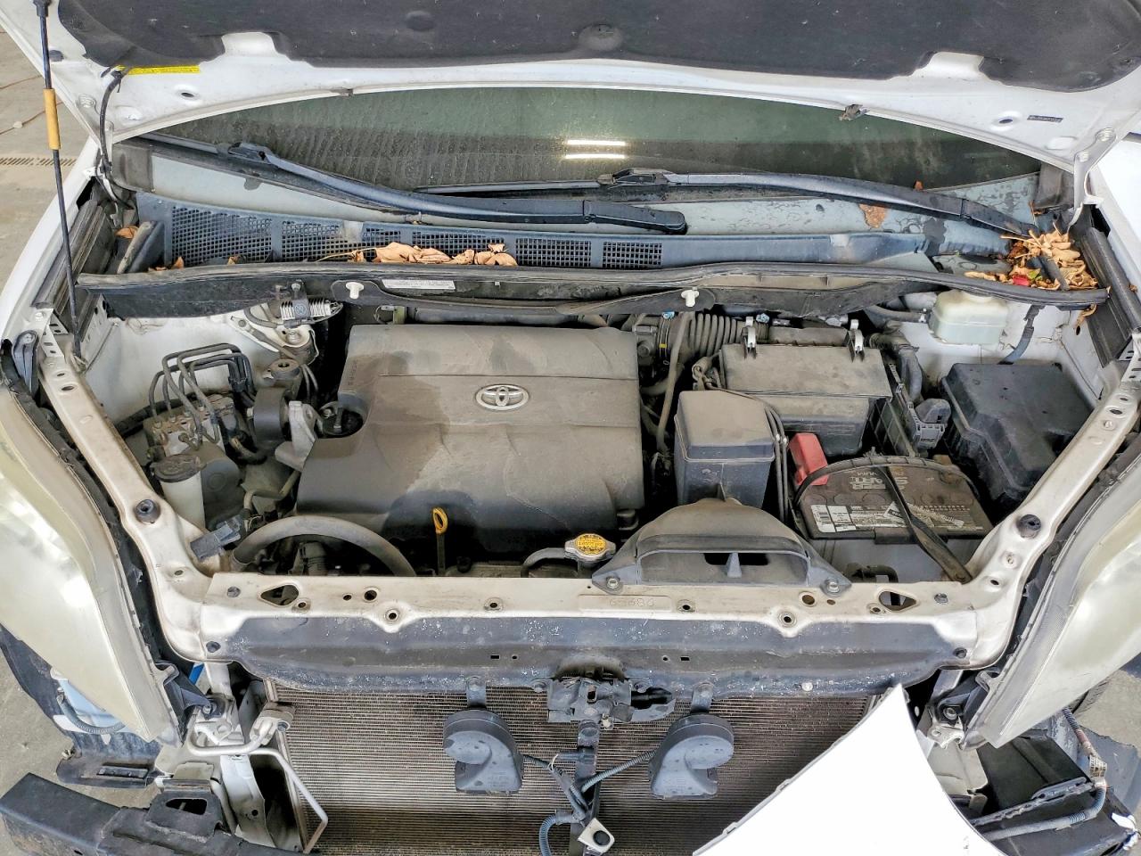 Toyota Sienna Le