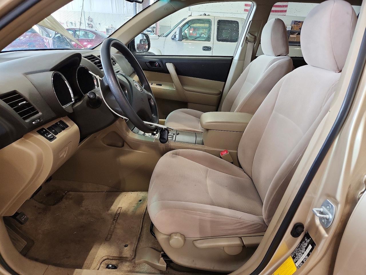 Toyota Highlander Base
