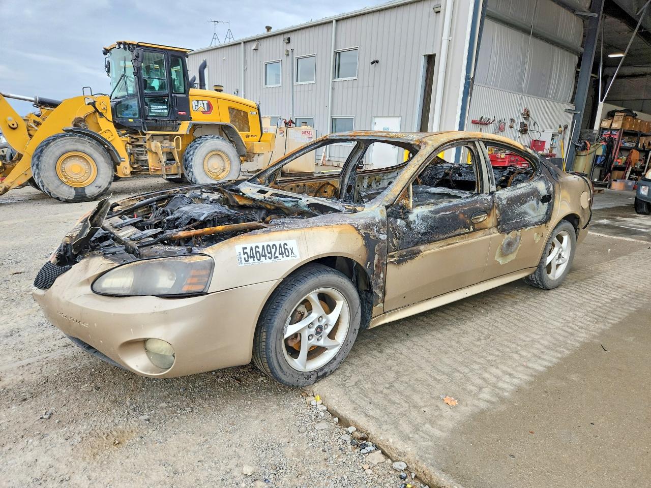 Salvage Pontiac Grandprix Image