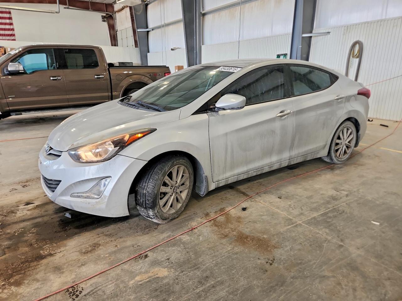 Salvage Hyundai ELANTRA Image