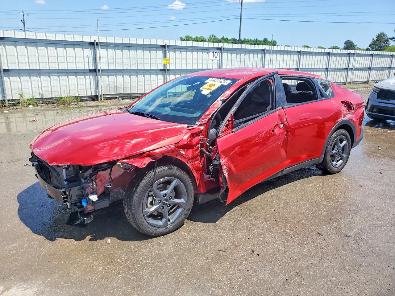 Salvage Kia K4 Image