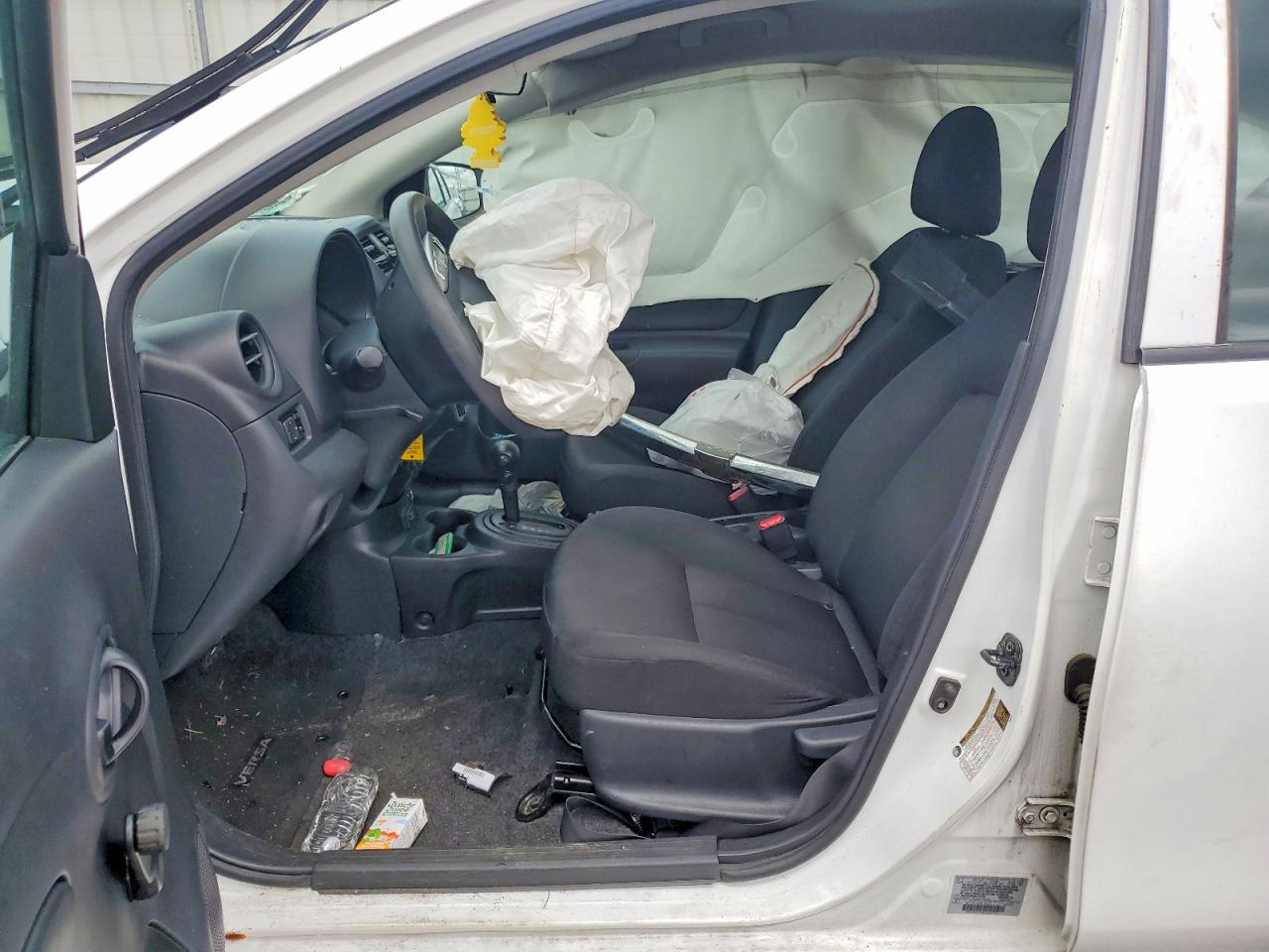 Nissan Versa S Plus