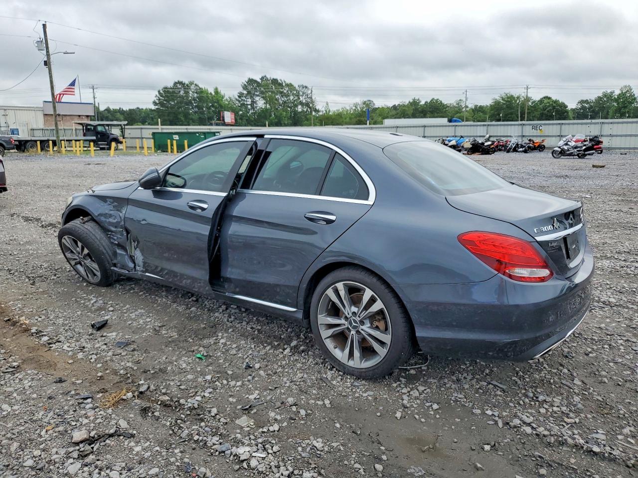 Mercedes-Benz C-Class 300