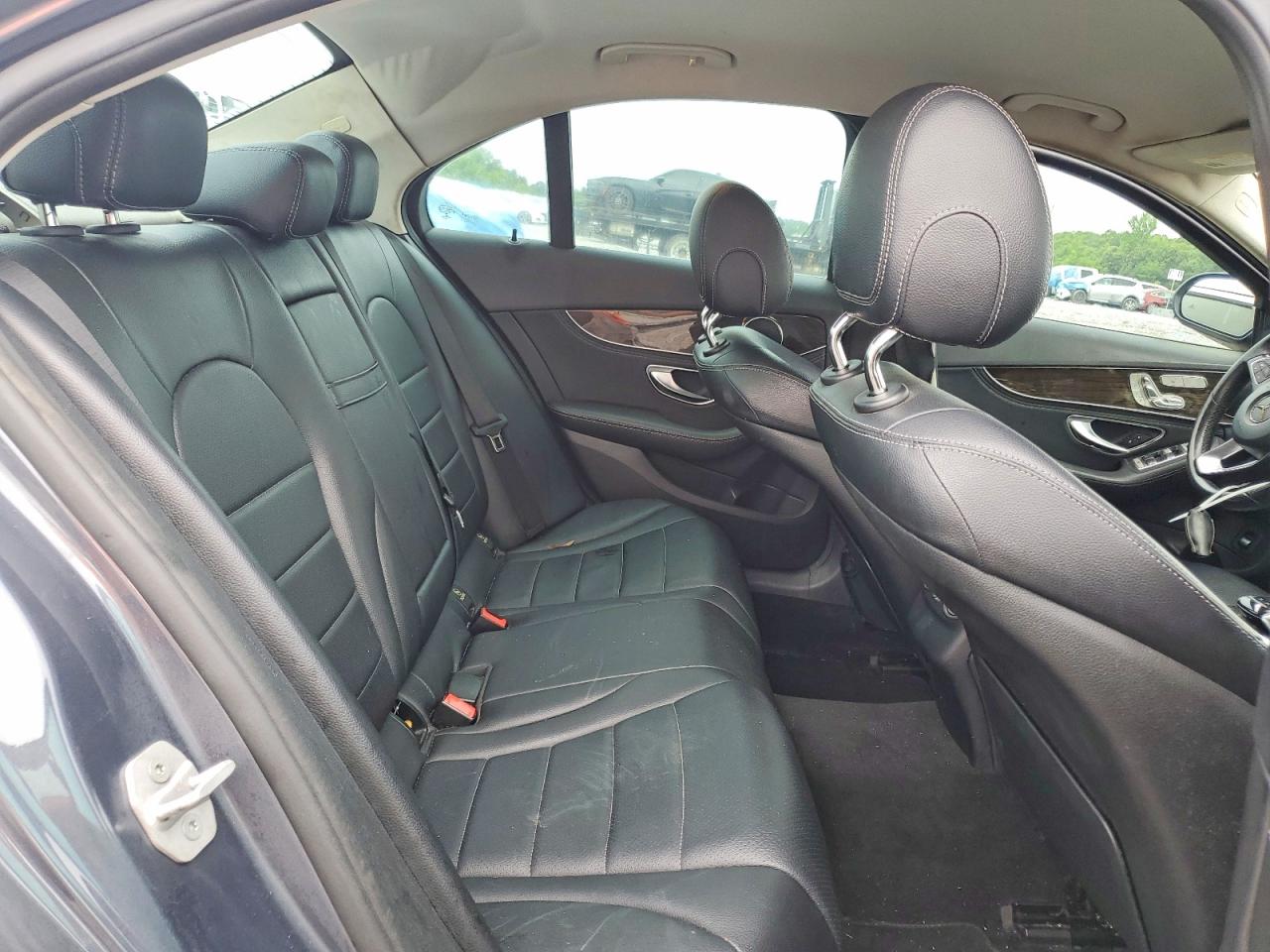 Mercedes-Benz C-Class 300