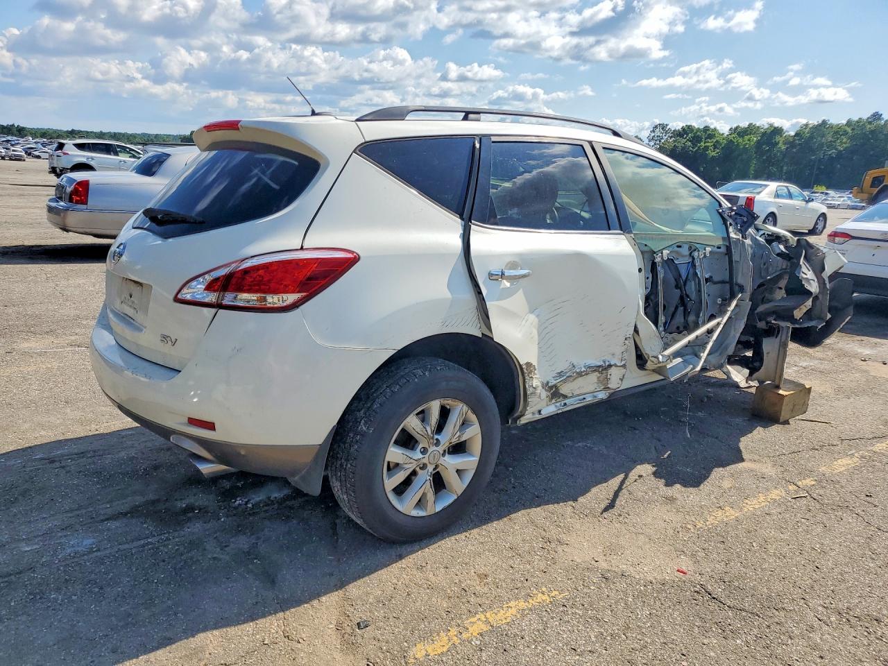 Nissan Murano S