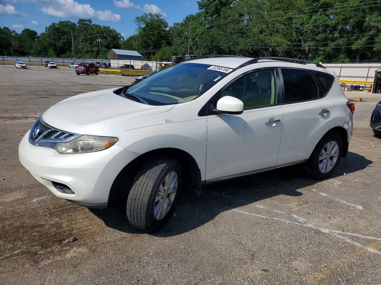 Salvage Nissan Murano Image