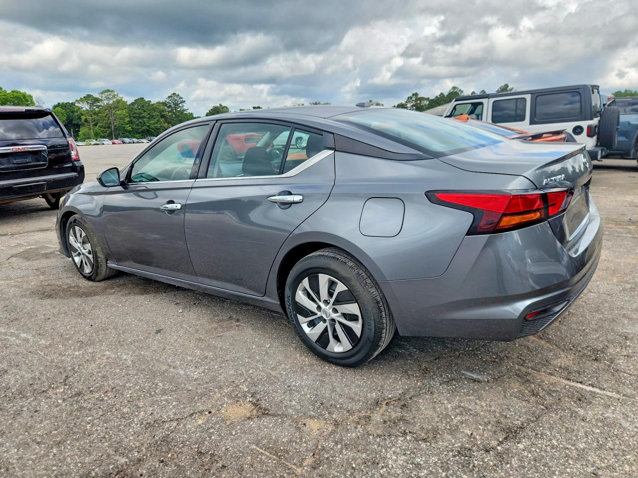 Nissan Altima S