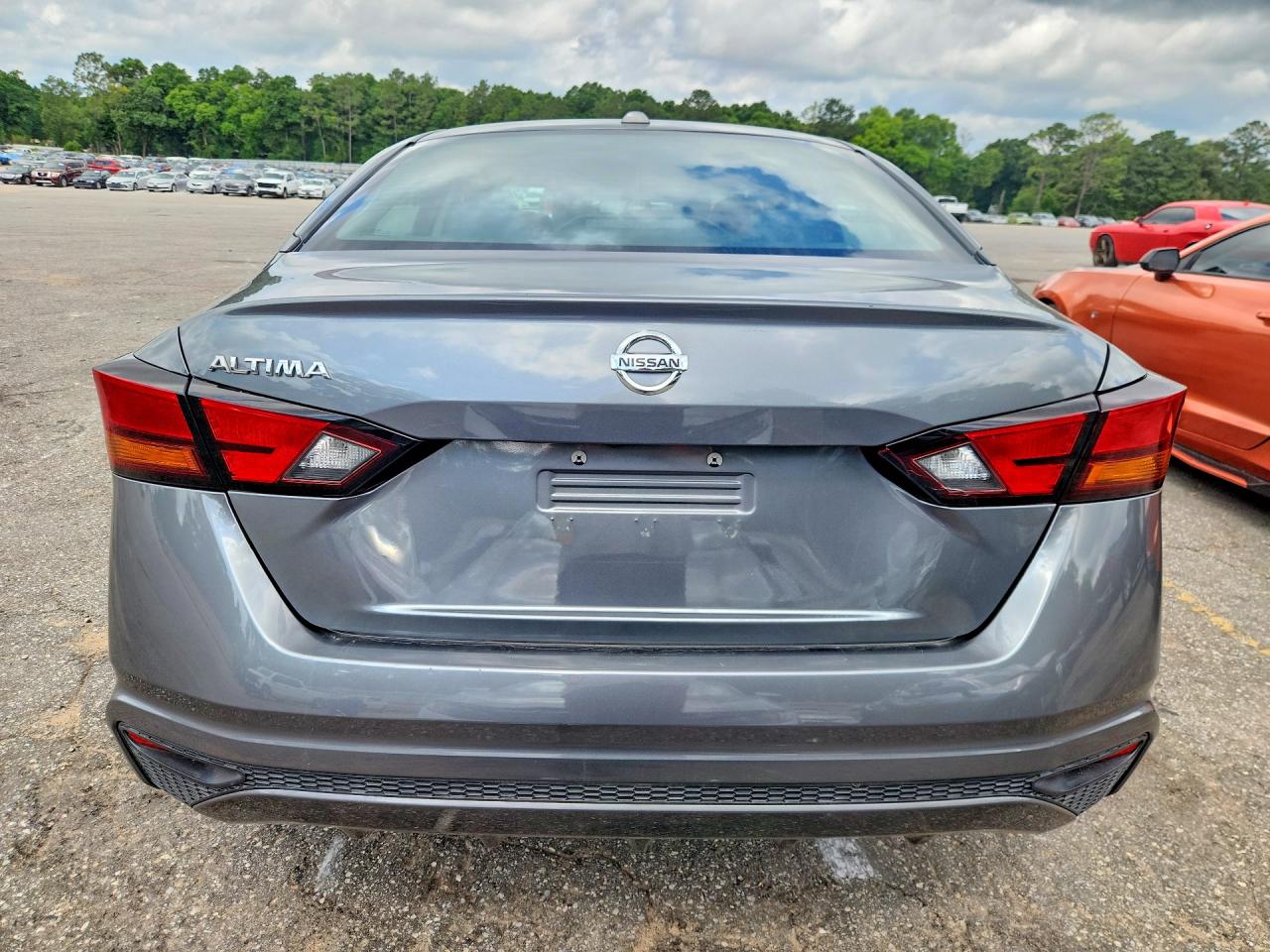 Nissan Altima S