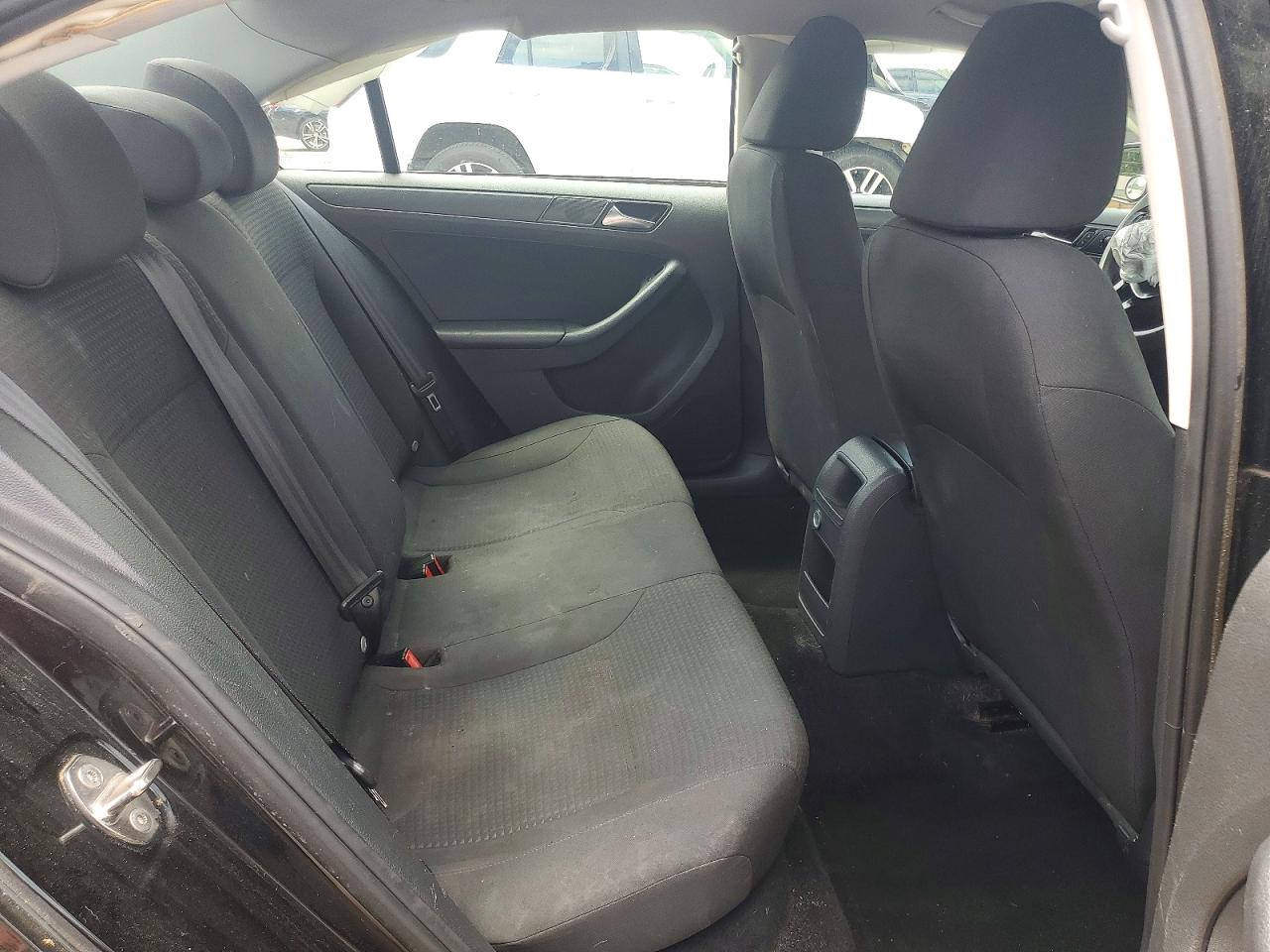 Volkswagen Jetta S