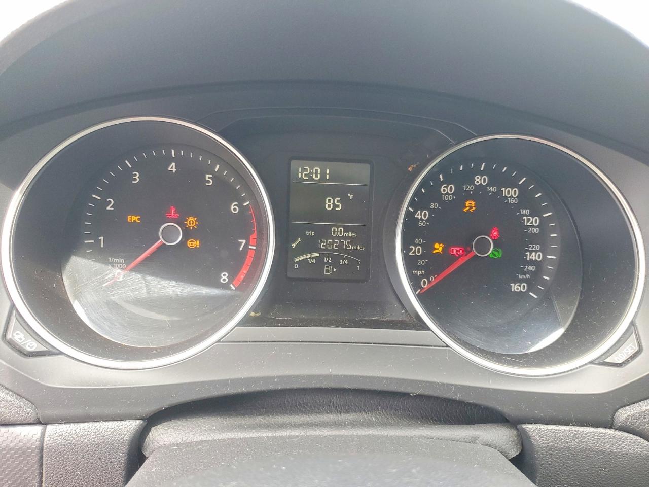 Volkswagen Jetta S