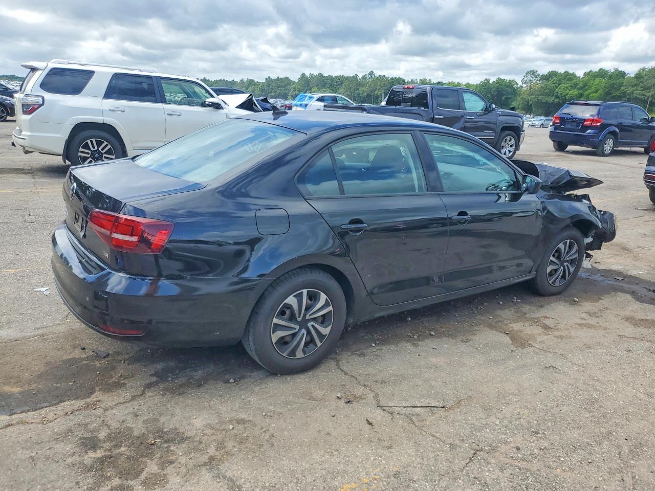 Volkswagen Jetta S