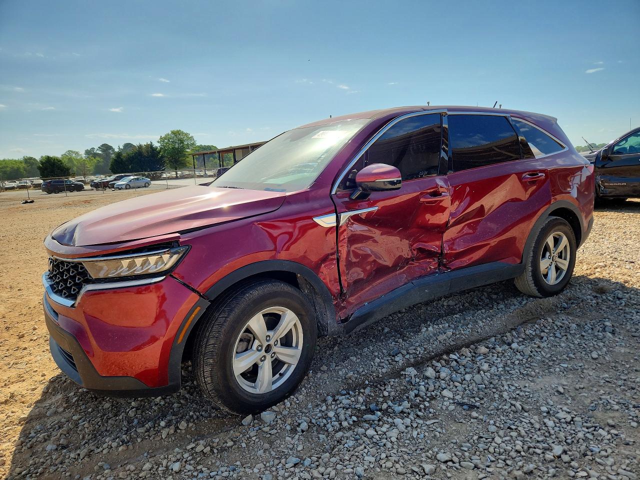Salvage Kia Sorento Image