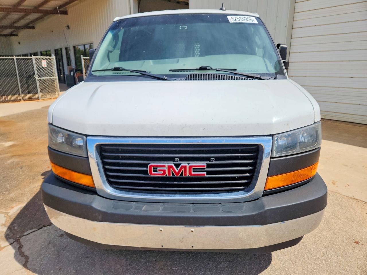 GMC Savana G2500