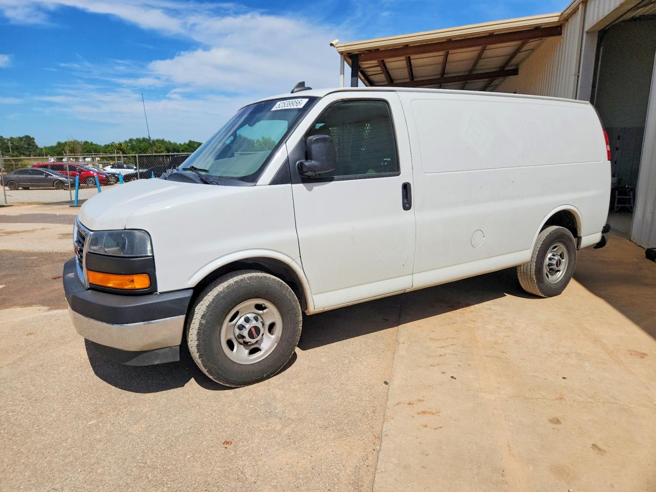 Salvage GMC Savana Image
