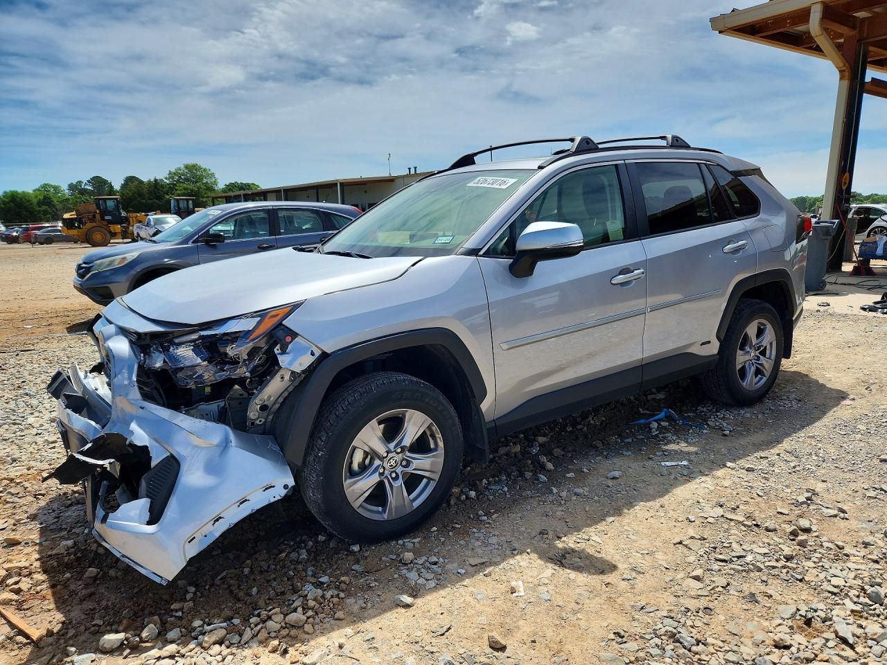 Salvage Toyota RAV4 Image