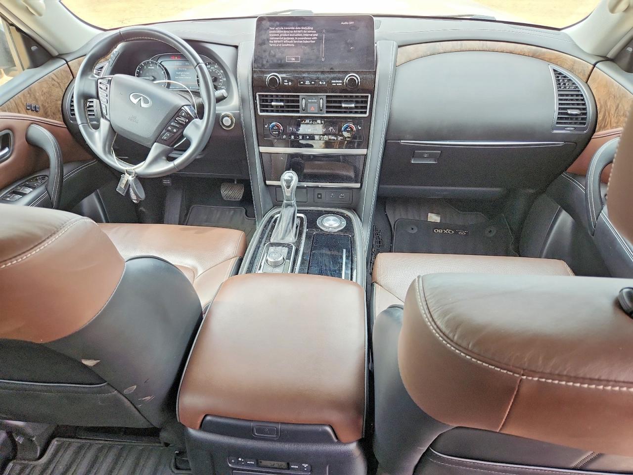 INFINITI Qx Premium Select