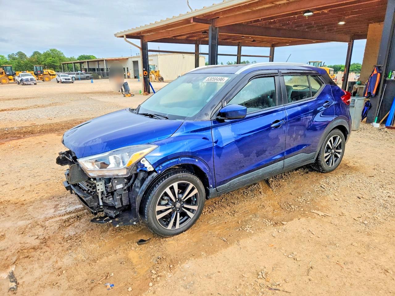 Salvage Nissan Kicks Image