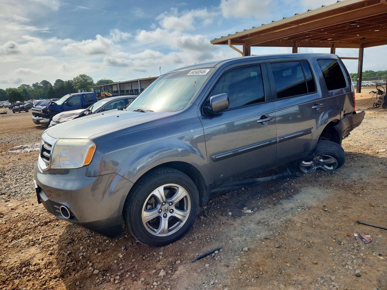 Salvage Honda Pilot Image