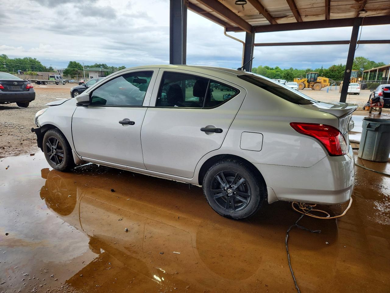Nissan Versa S Plus