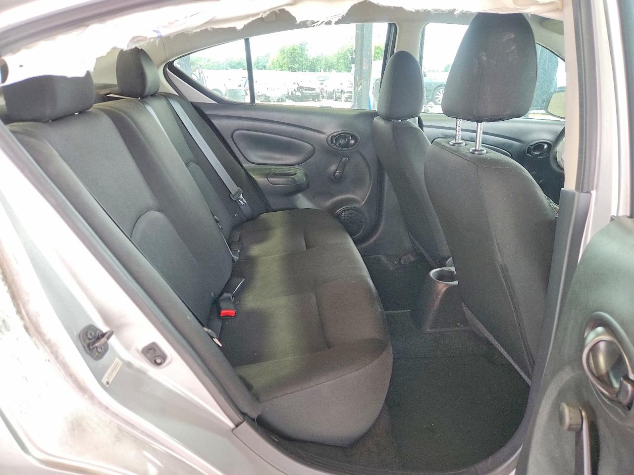 Nissan Versa S Plus