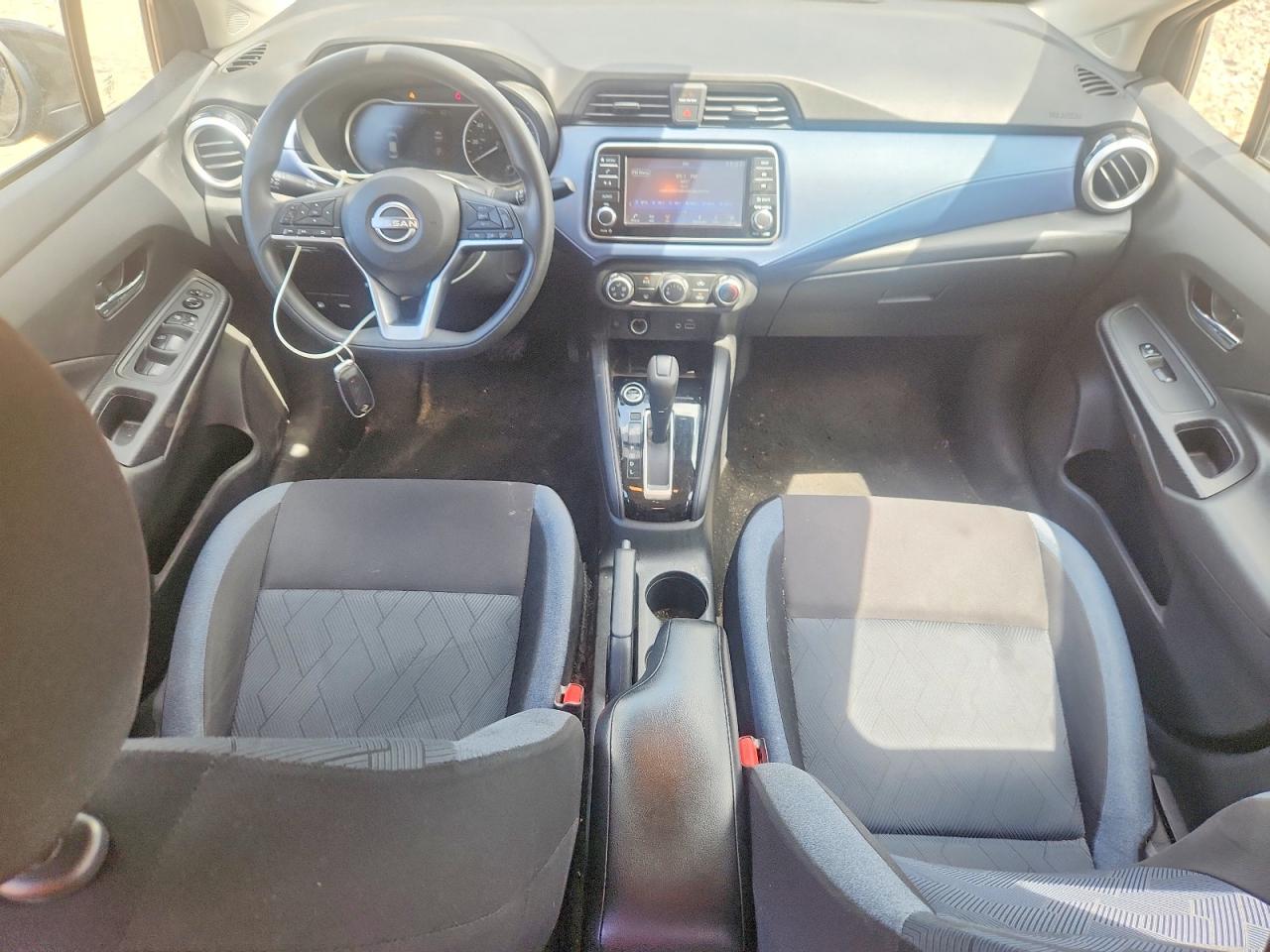 Nissan Versa Sv