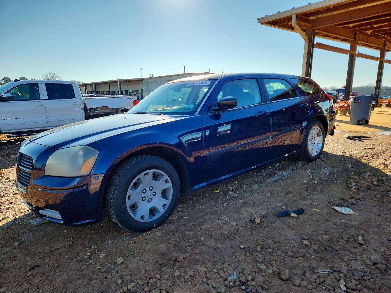 Salvage Dodge Magnum Image