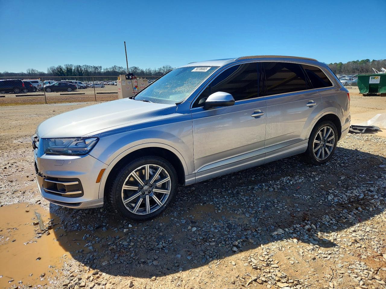 Salvage Audi Q7 Image