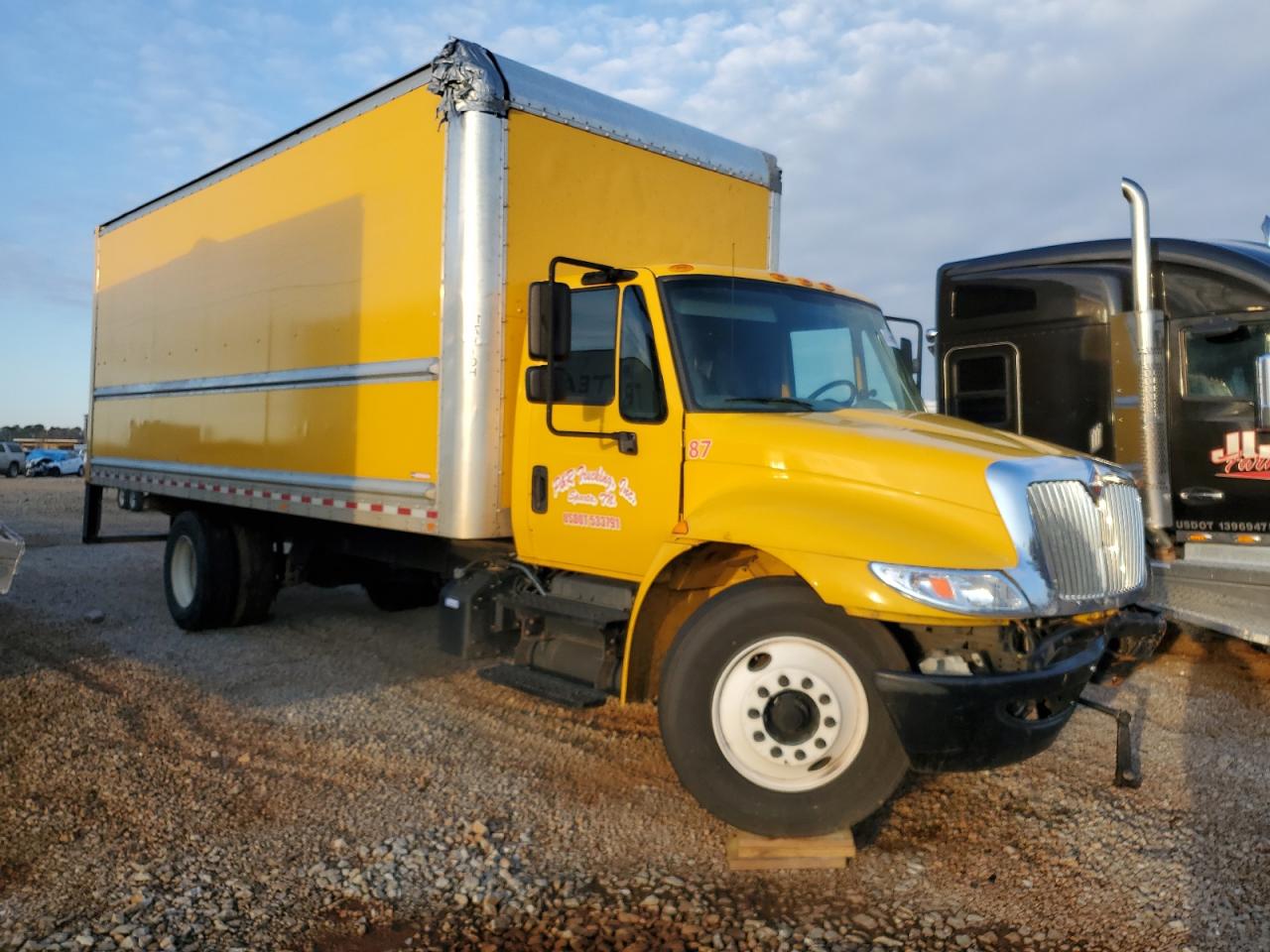 International 4000 Serie 4300