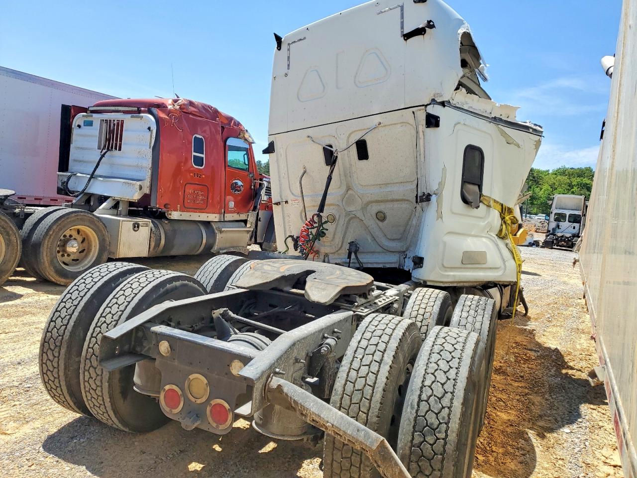 Freightliner Cascadia 125
