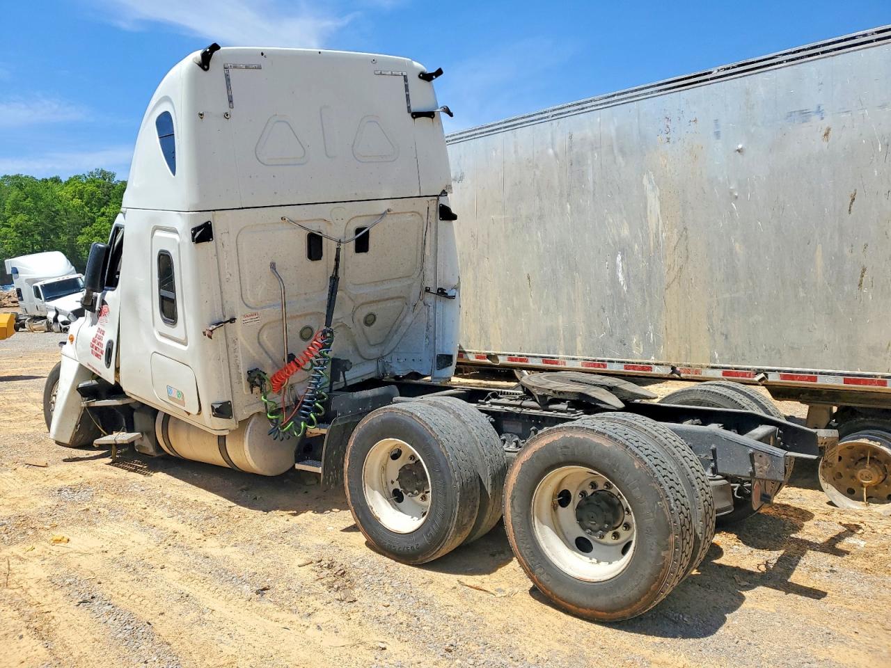 Freightliner Cascadia 125